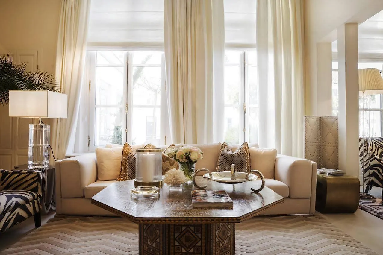 **** Hotel Relais Ravestein Bruges Belgium